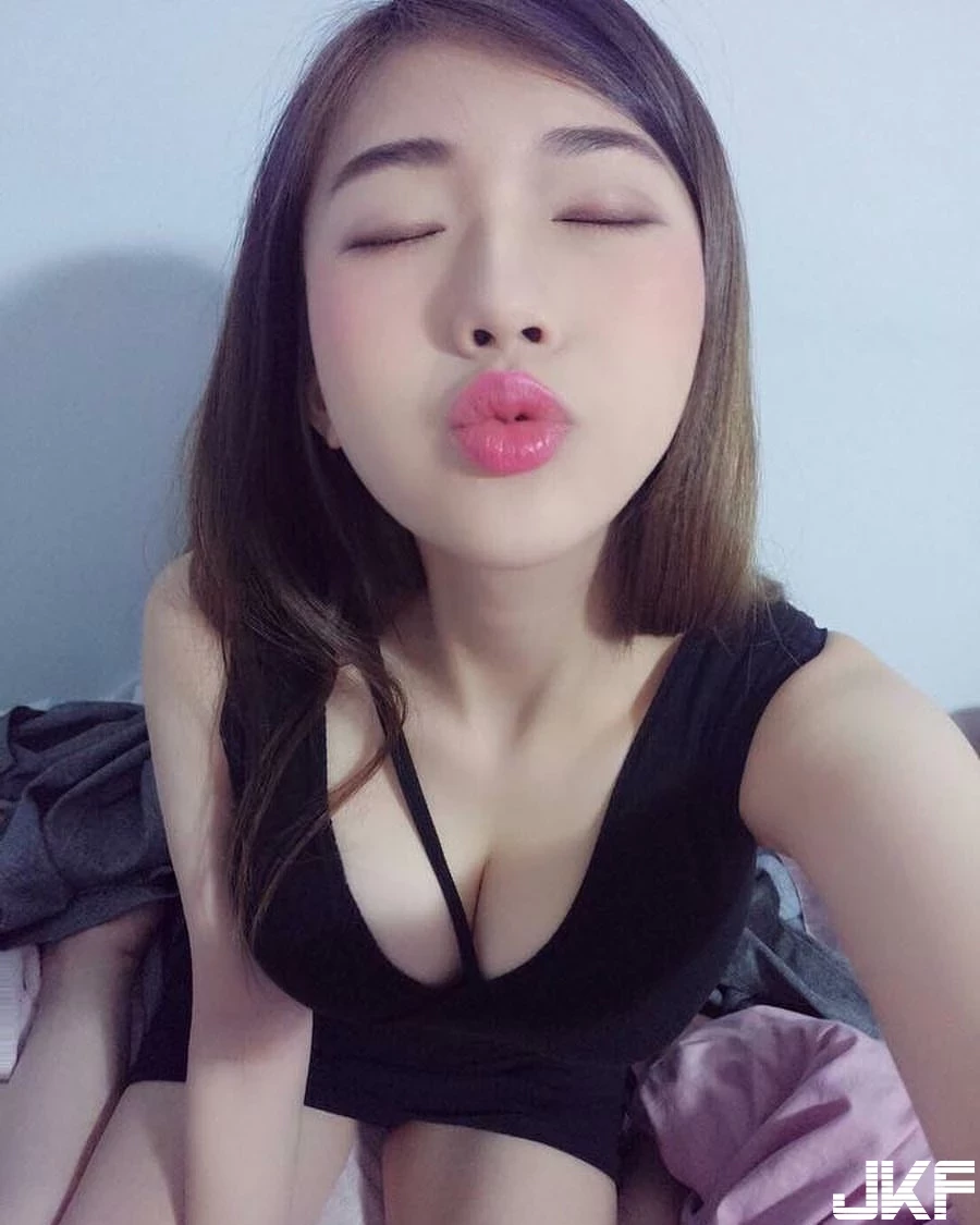 4551800.webp