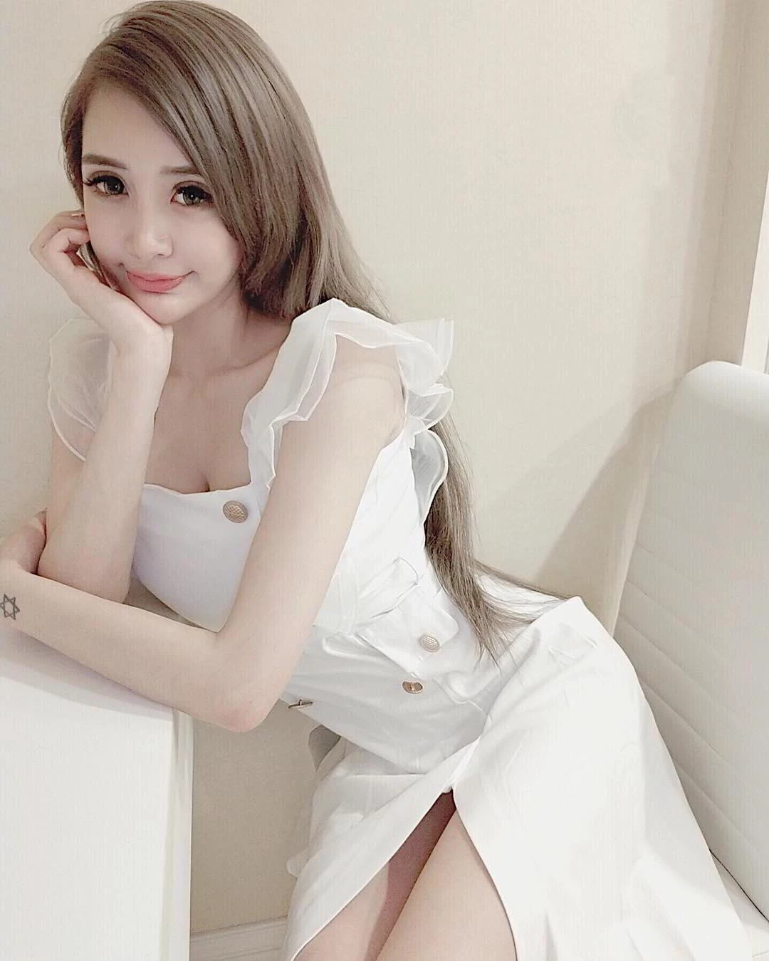 4398089.webp