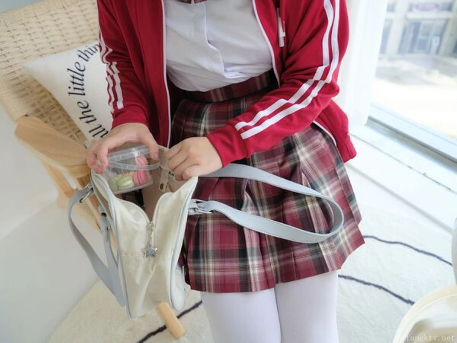 29797070.webp