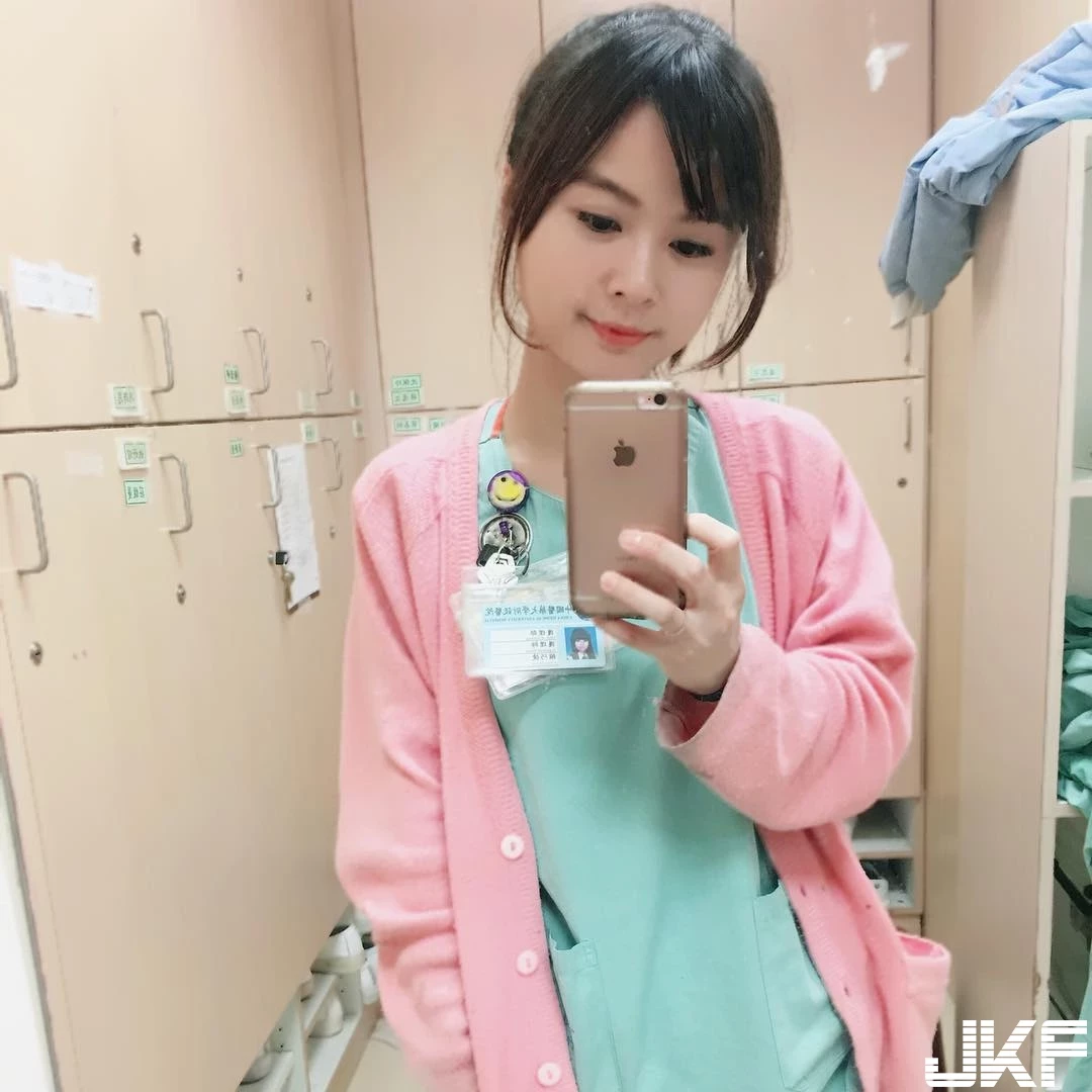 4990239.webp