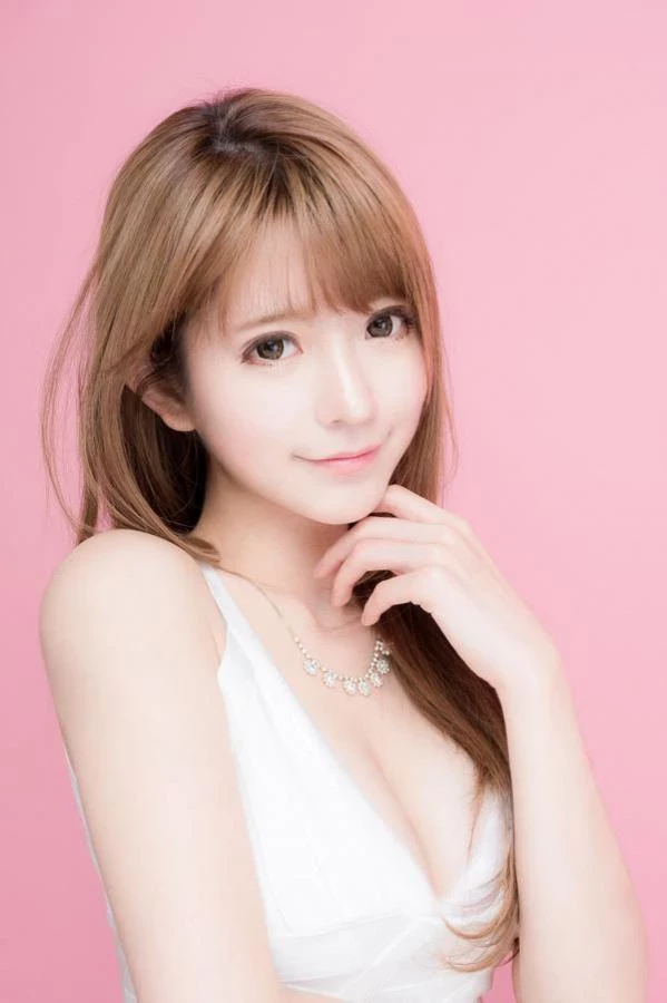 29732051.webp