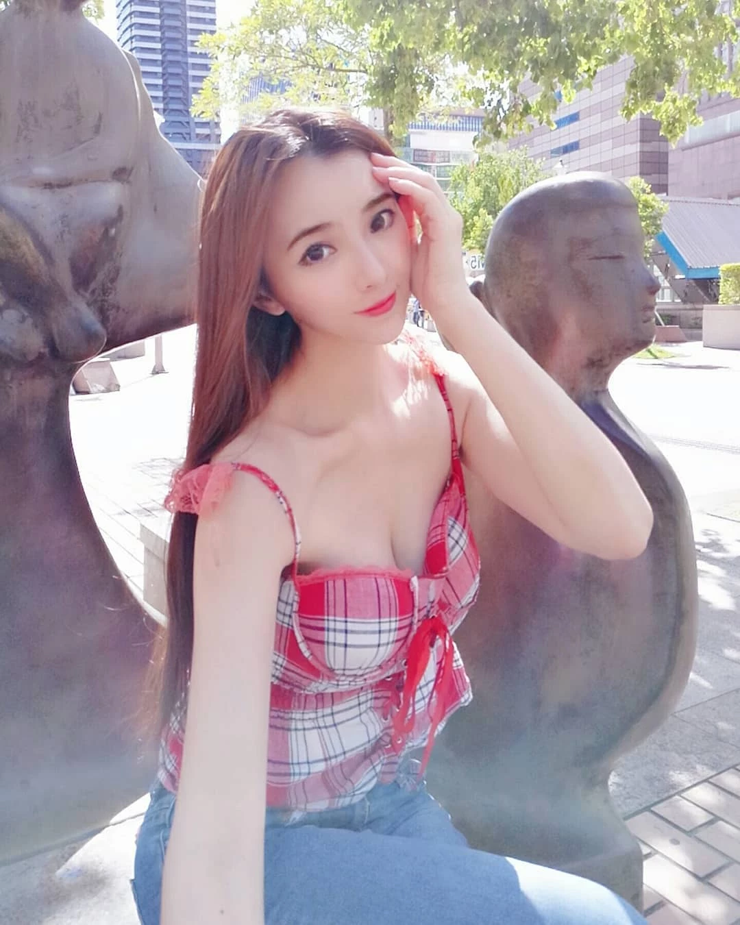 4156608.webp