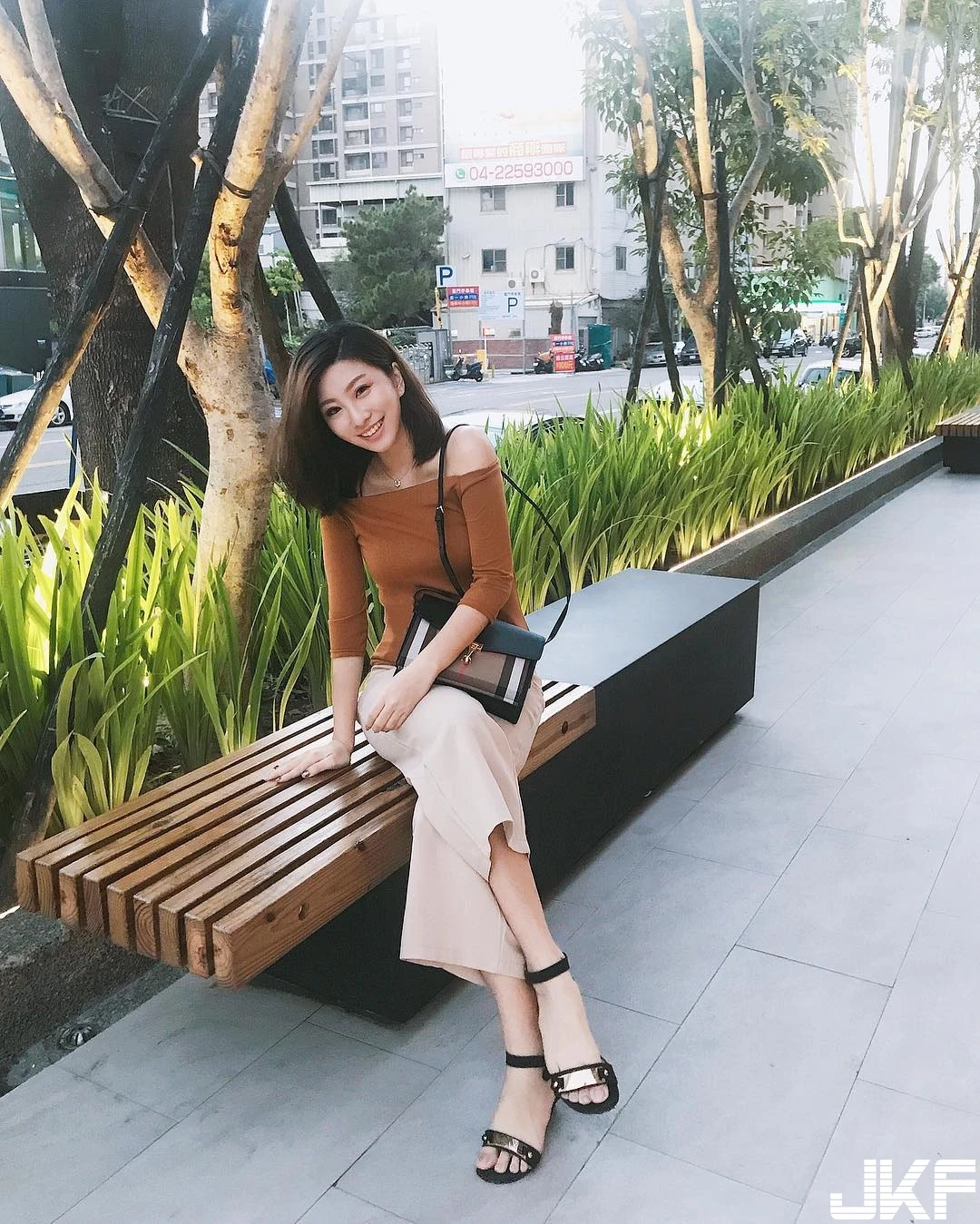 4863978.webp