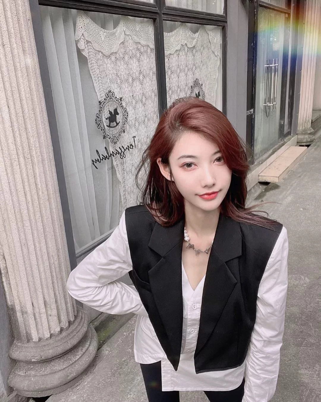 19528042.webp