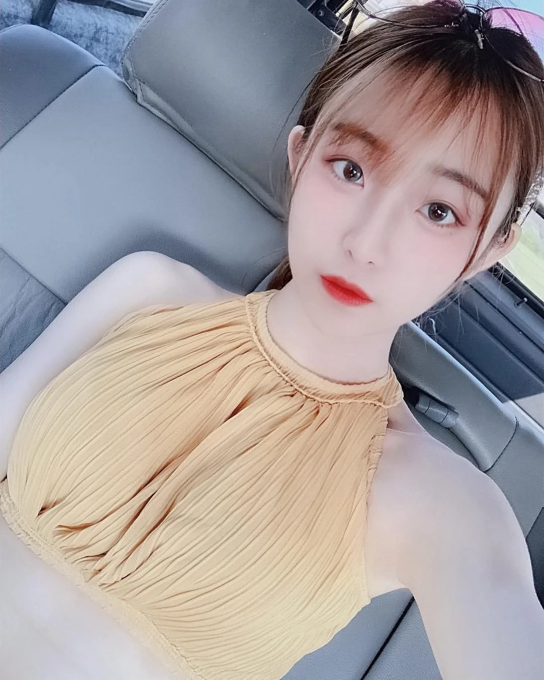 4489098.webp