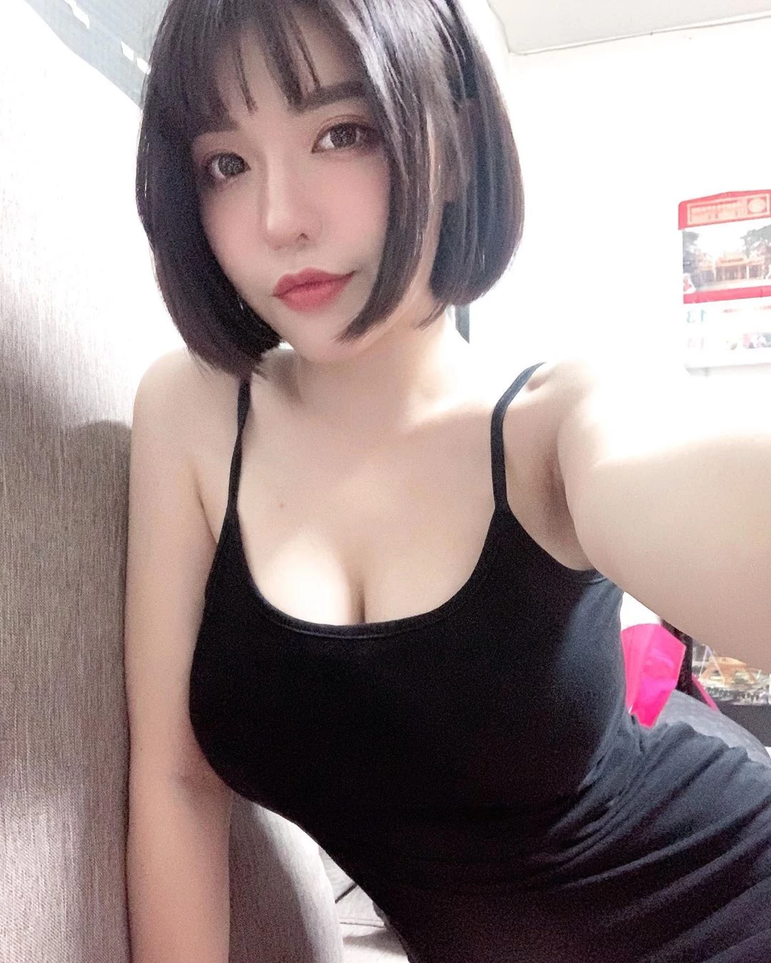3922198.webp
