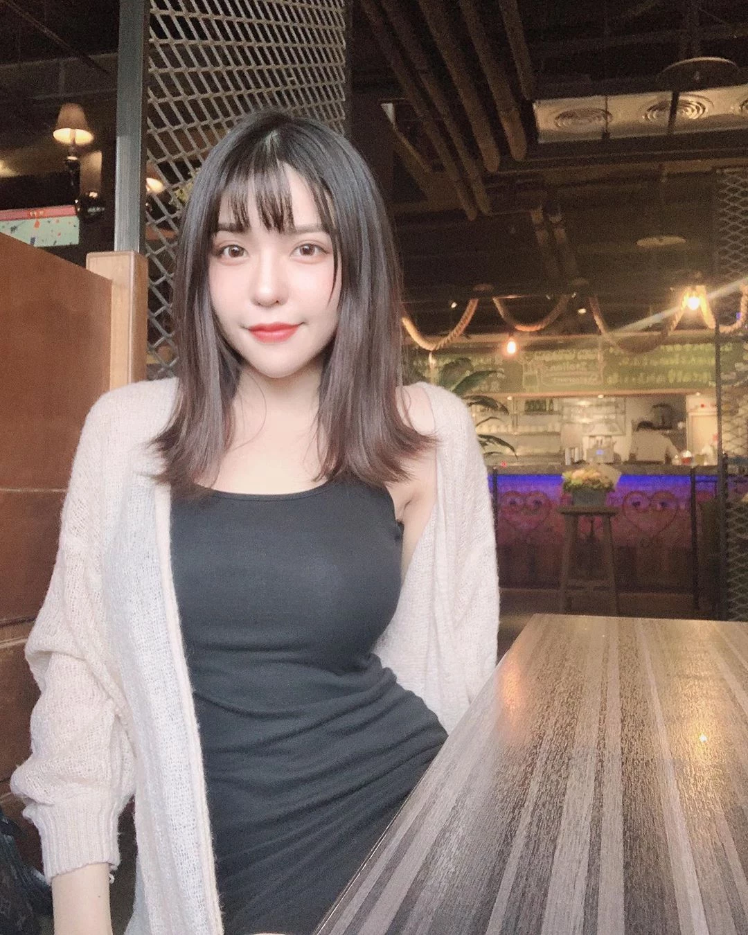 3922203.webp