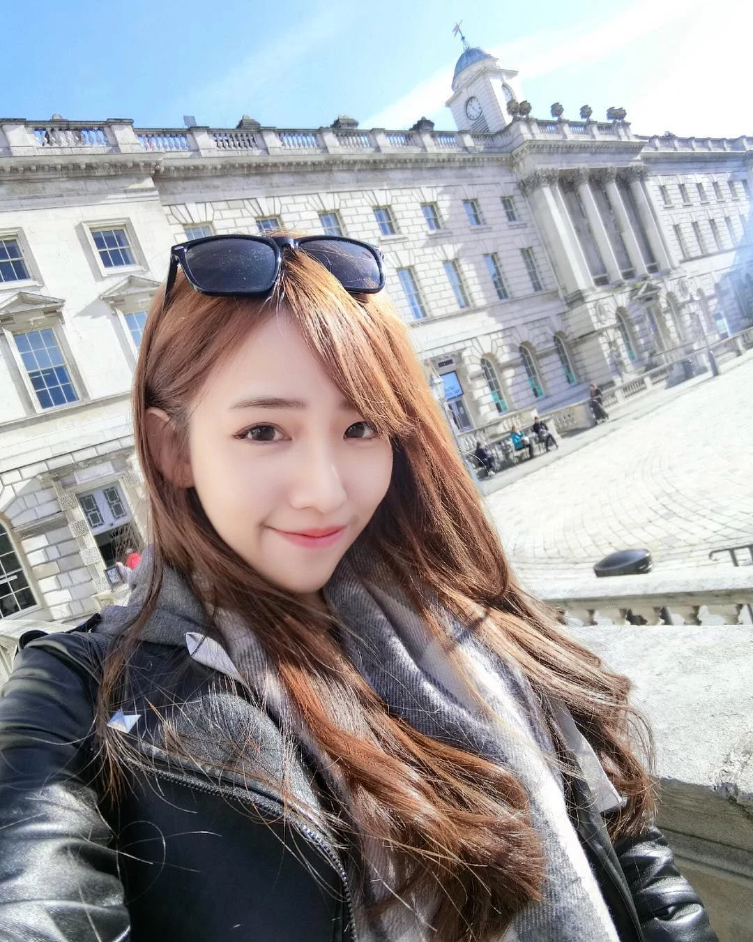 4275947.webp