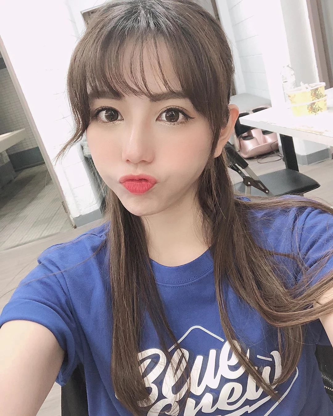3895075.webp
