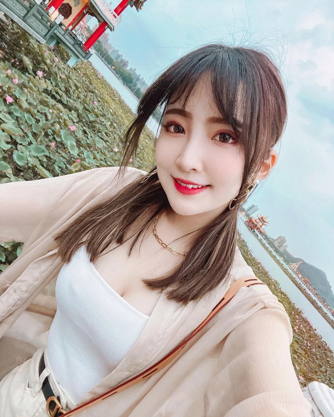 18790032.webp