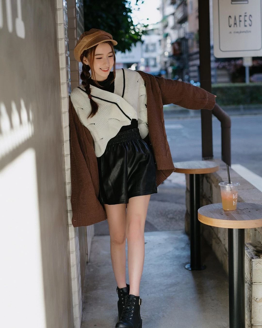 165752ognw7lo106wswl80.webp
