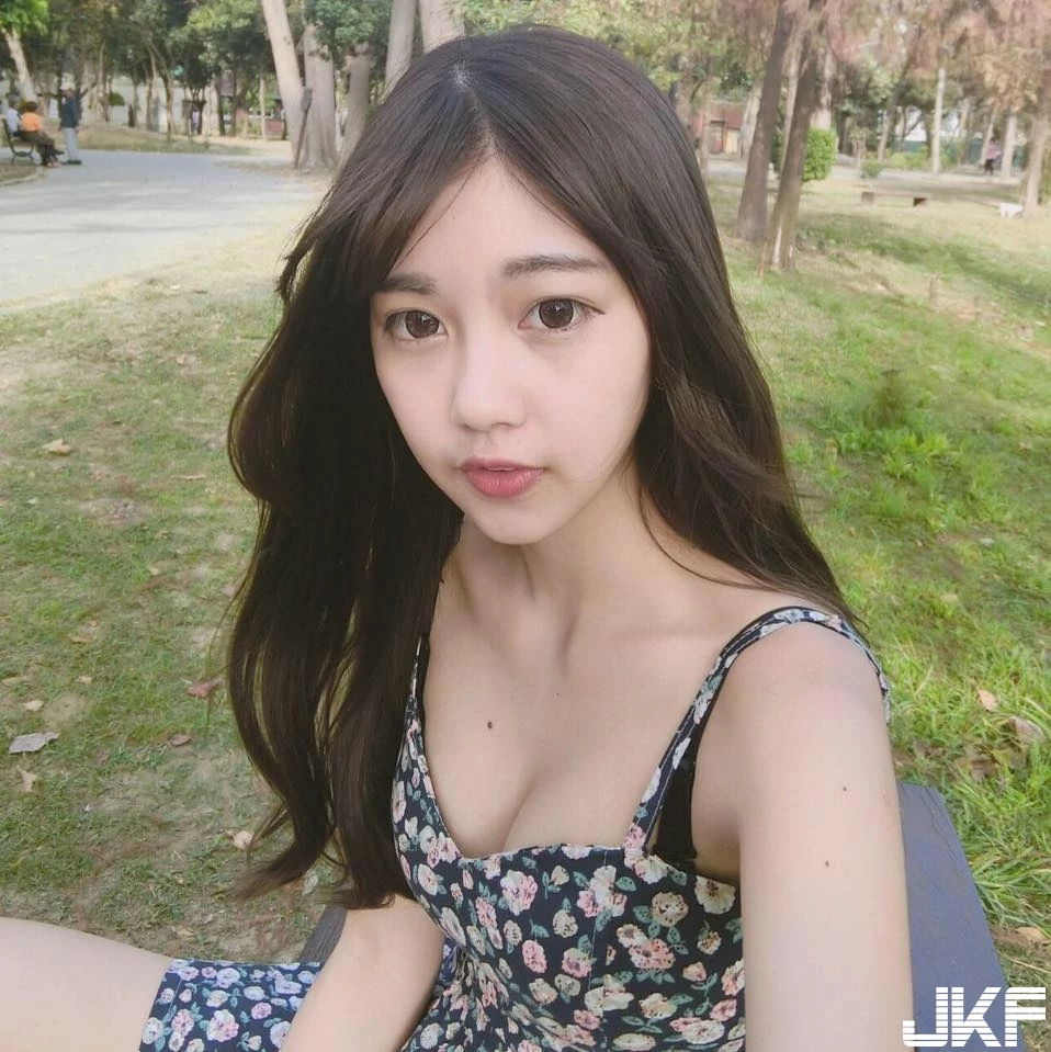 4894554.webp