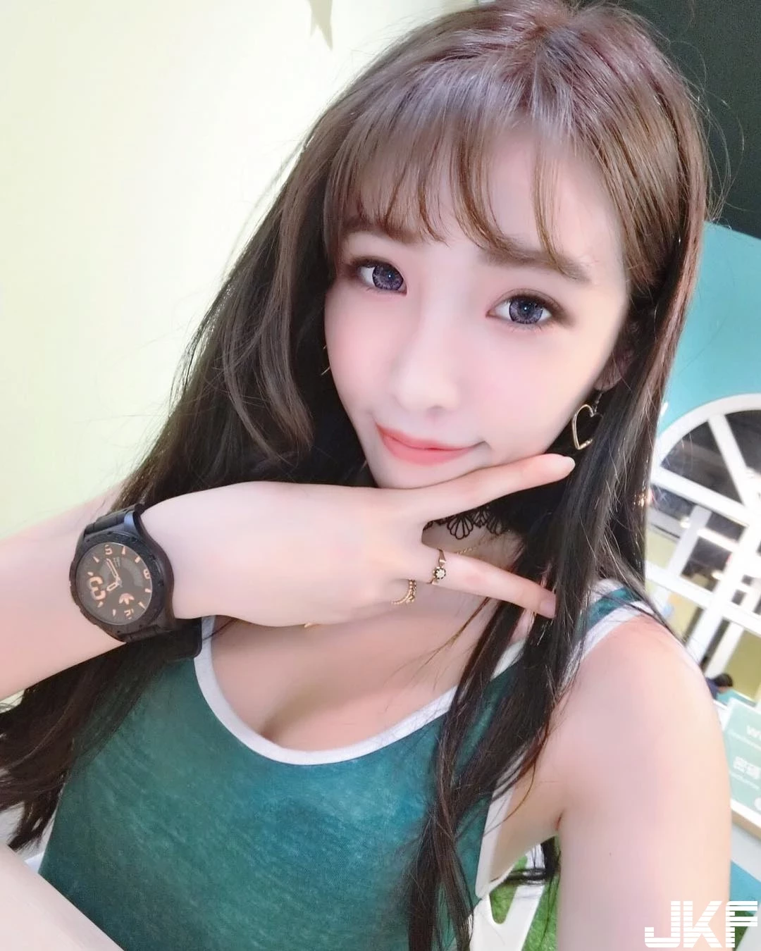 4910492.webp