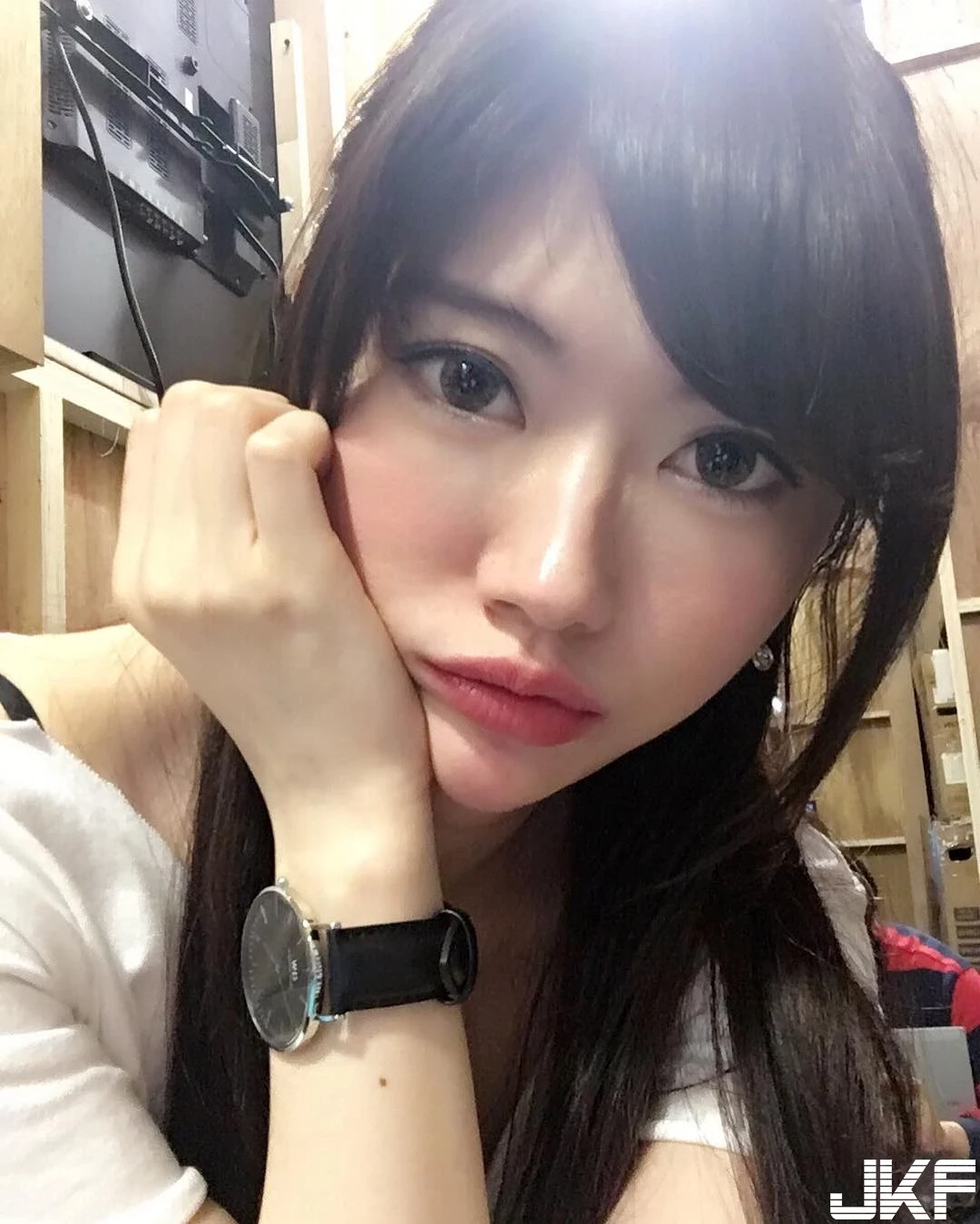 16801119.webp