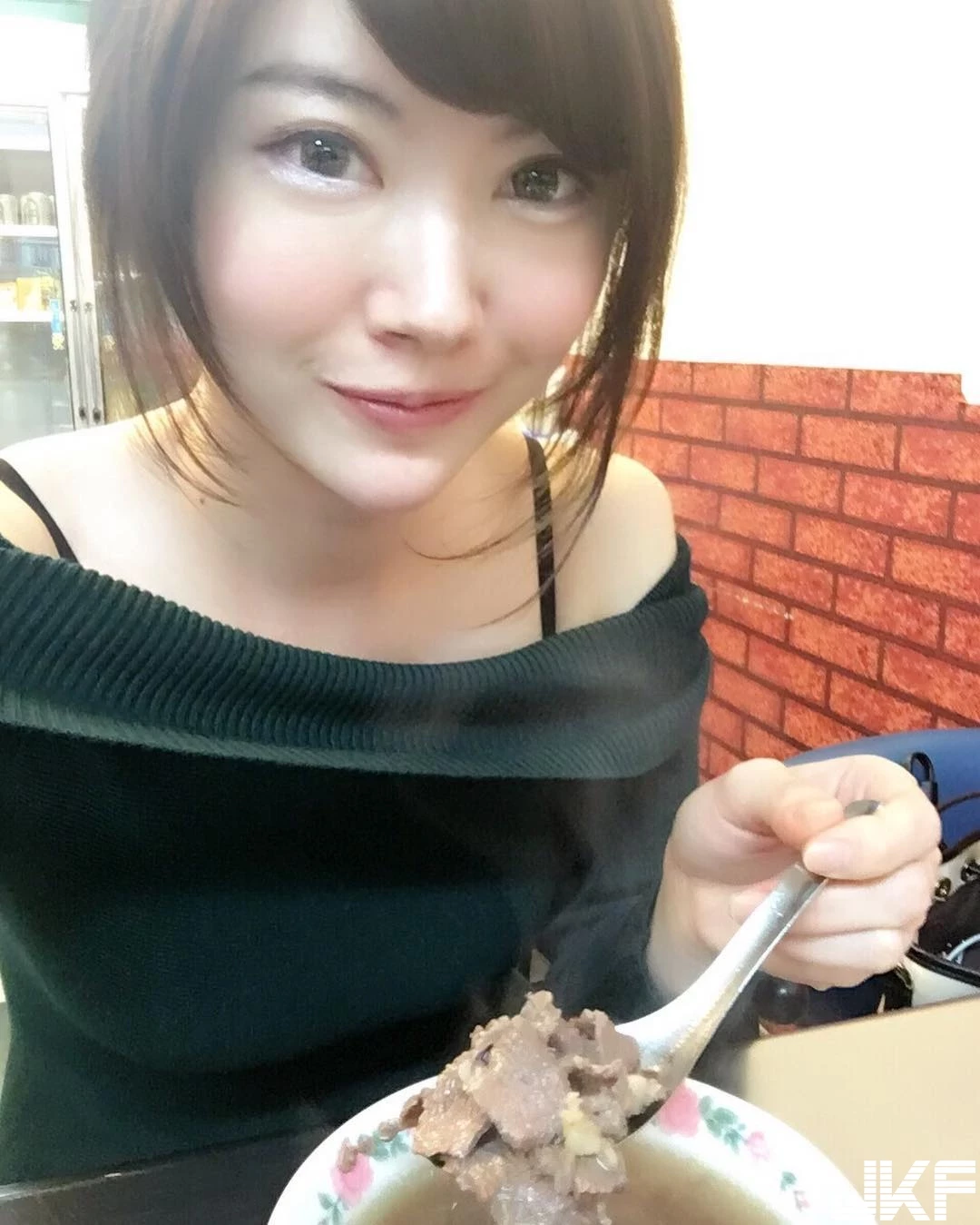 16801126.webp
