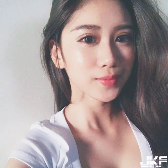 5012808.webp