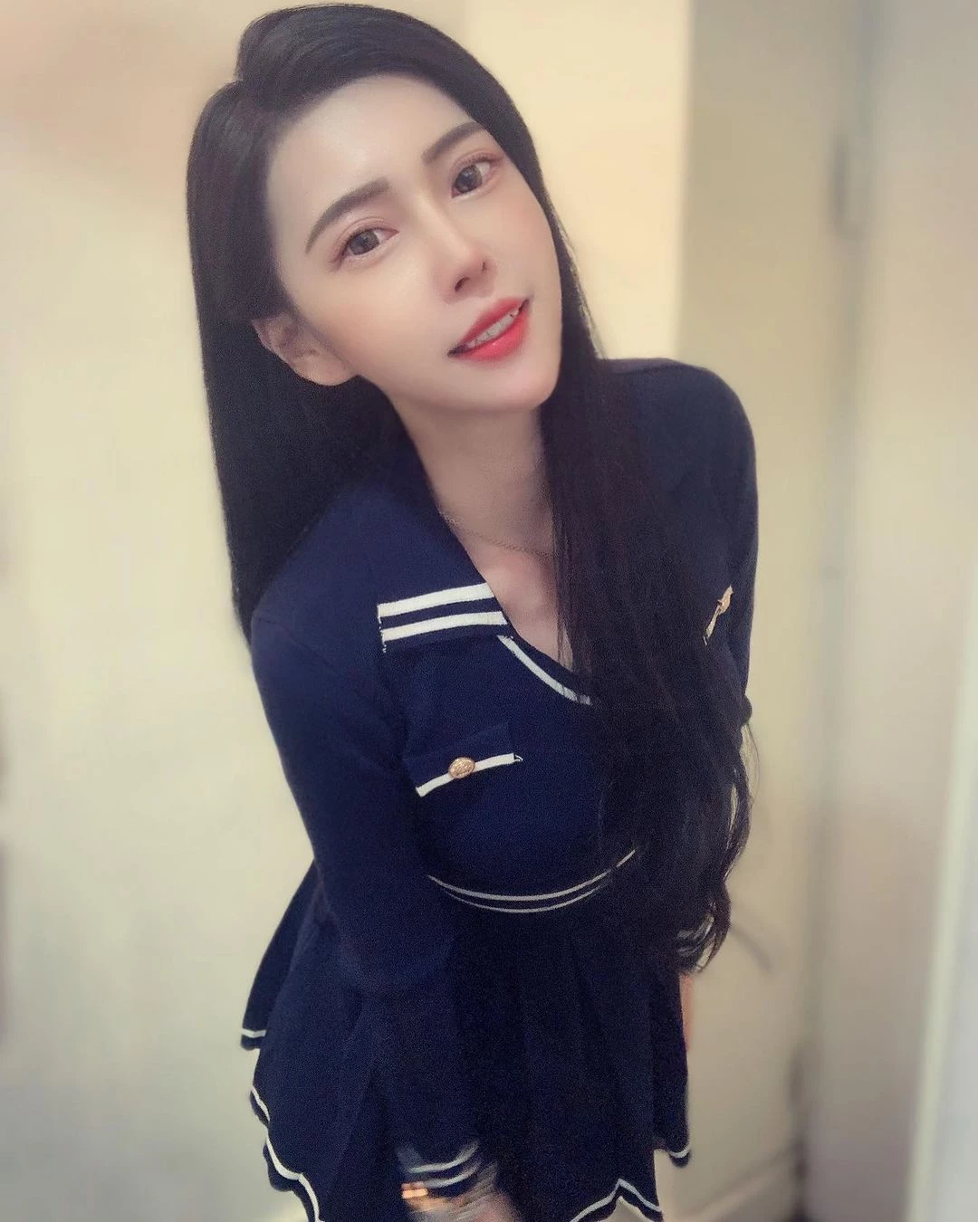 19541355.webp