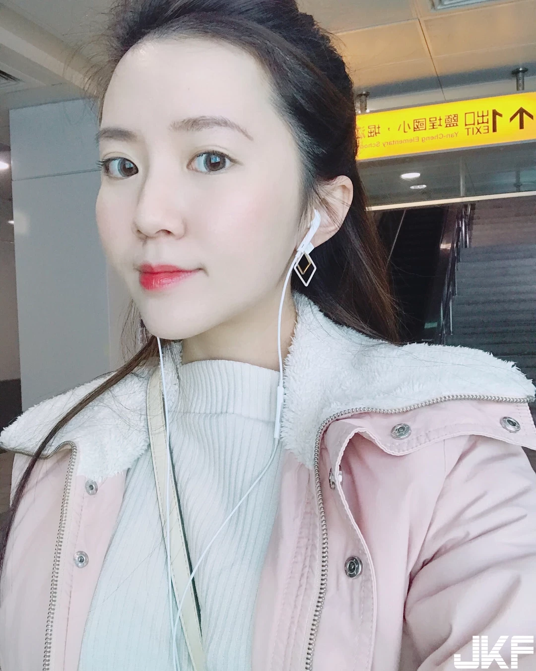 4697639.webp