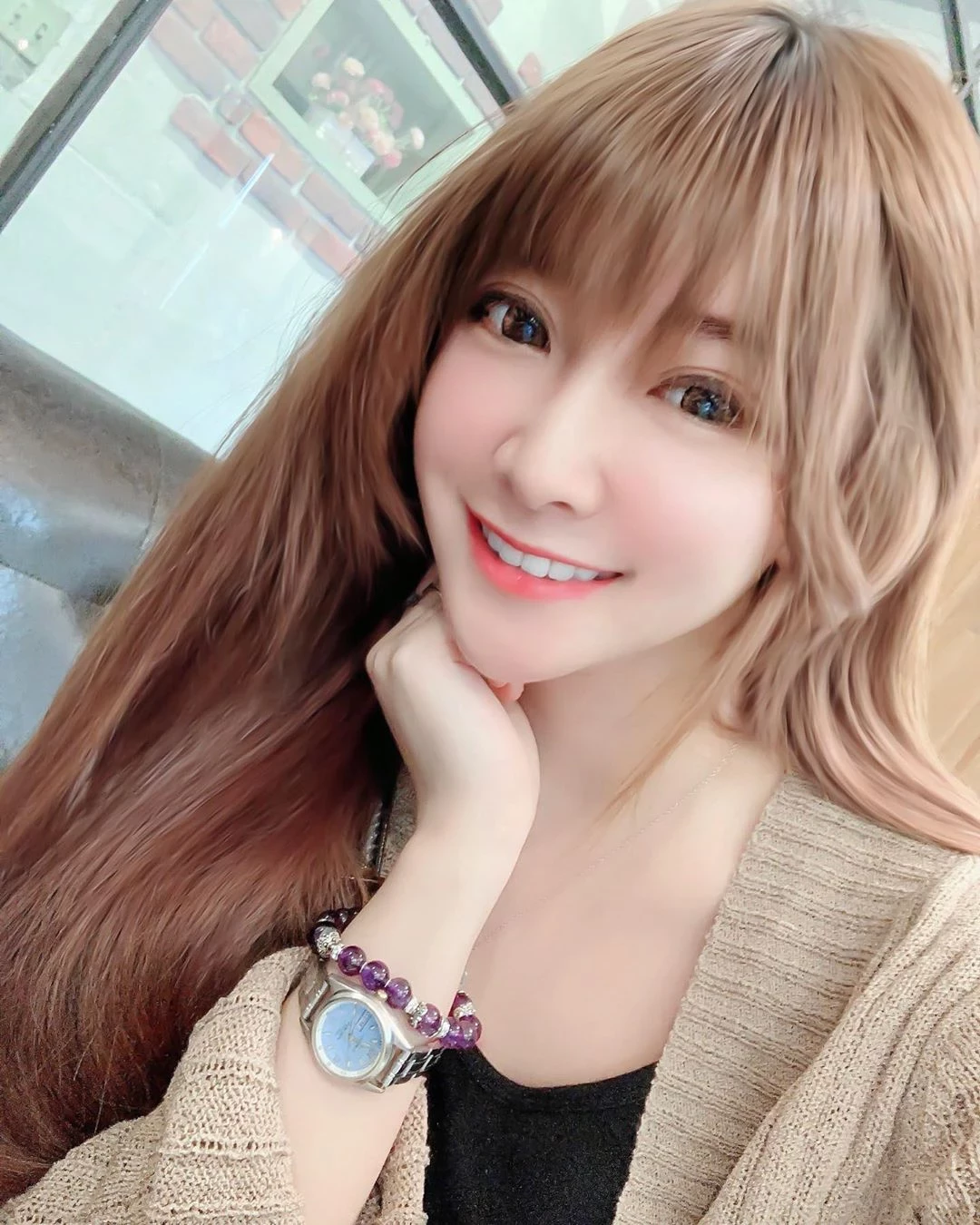 3913295.webp