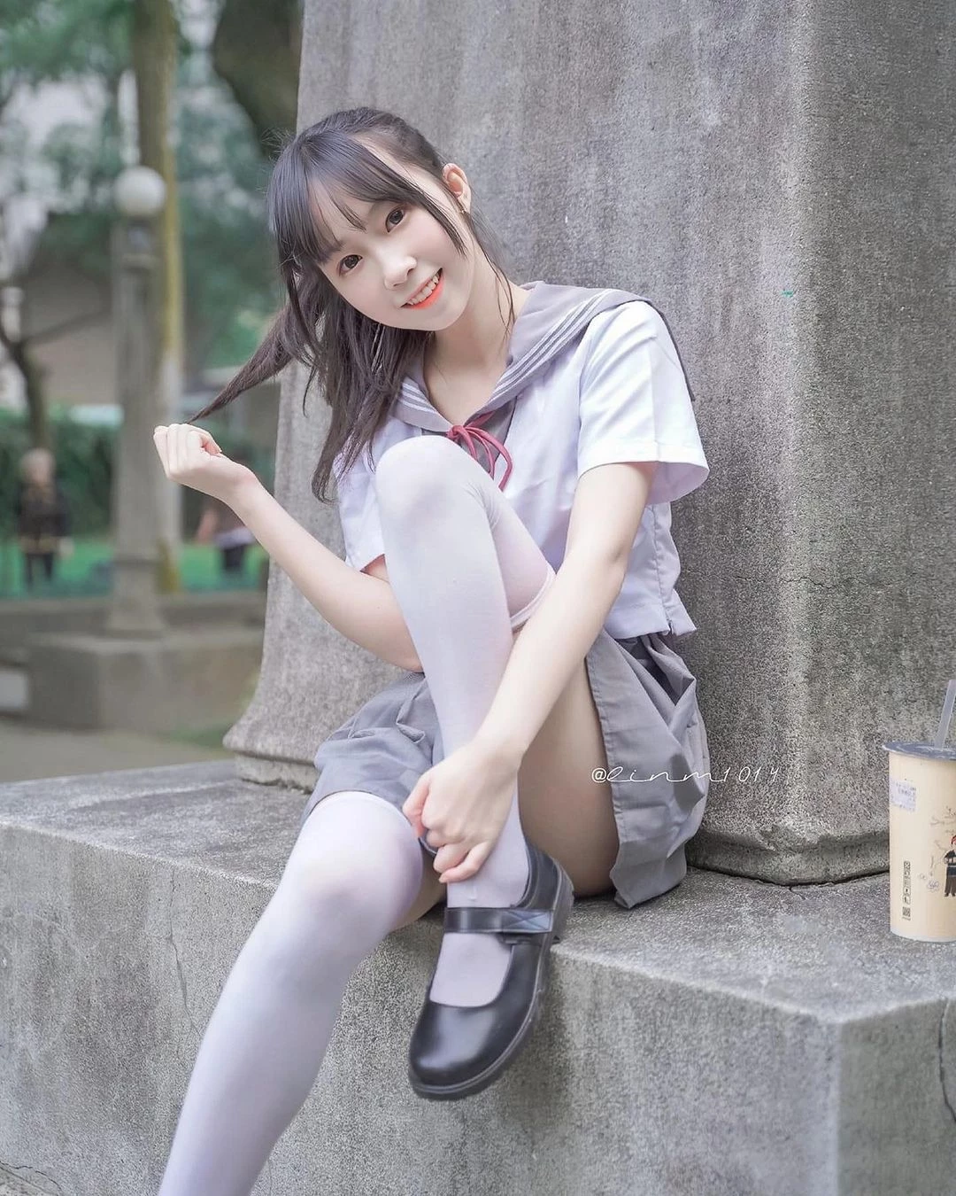 25041955.webp