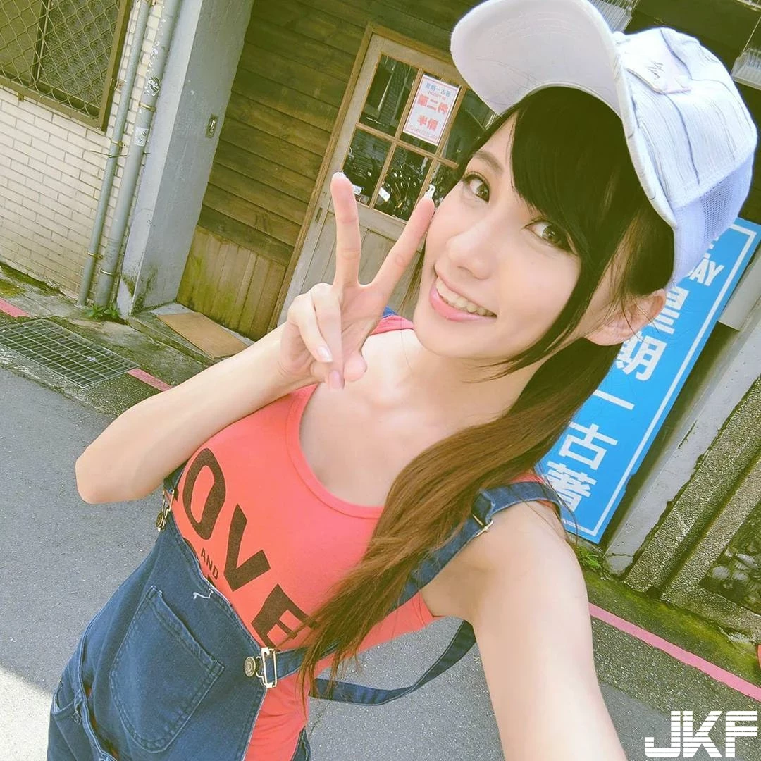 4851687.webp