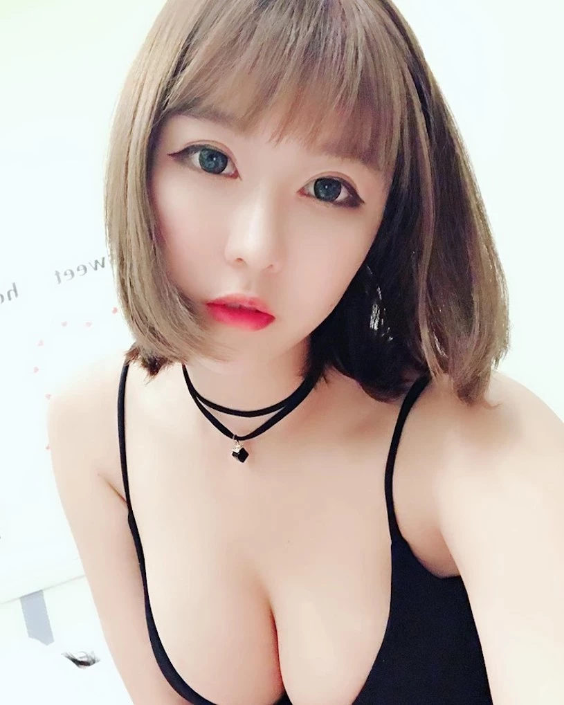 4156689.webp