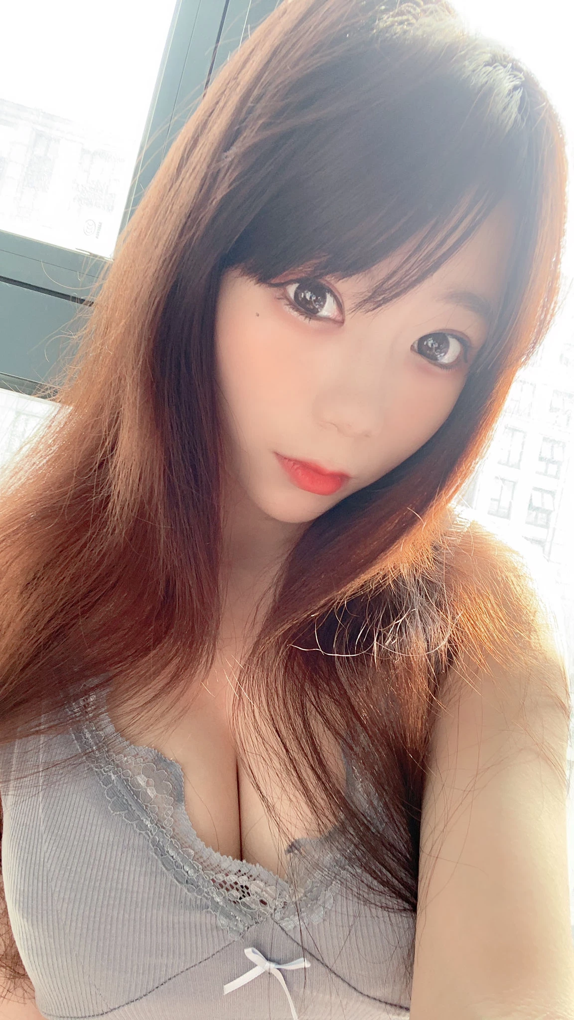 27421280.webp