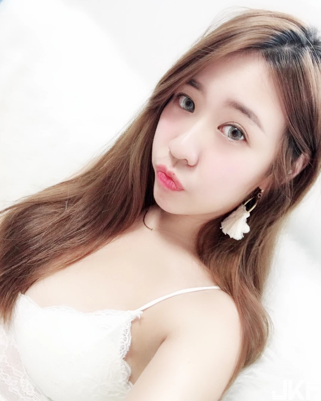 4523402.webp