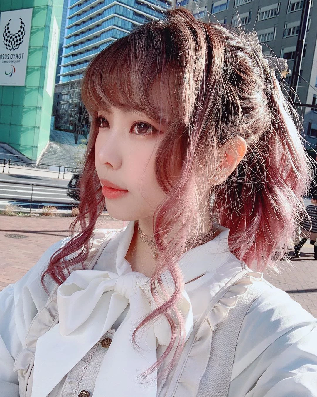 4107838.webp