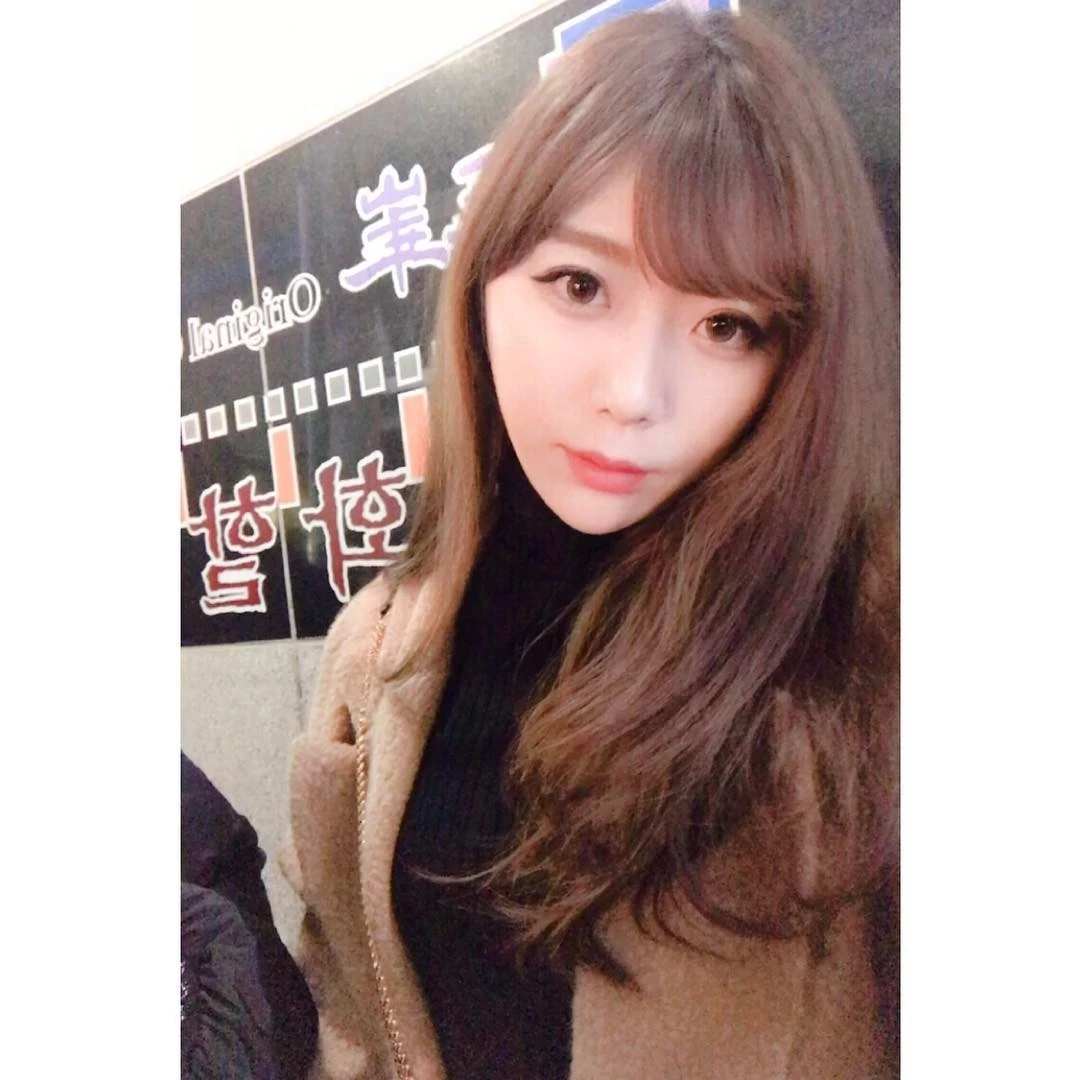 4864175.webp
