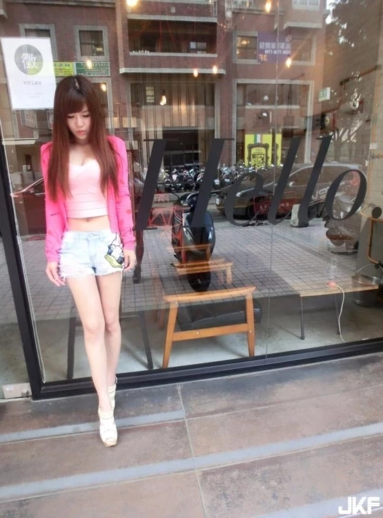 16890298.webp