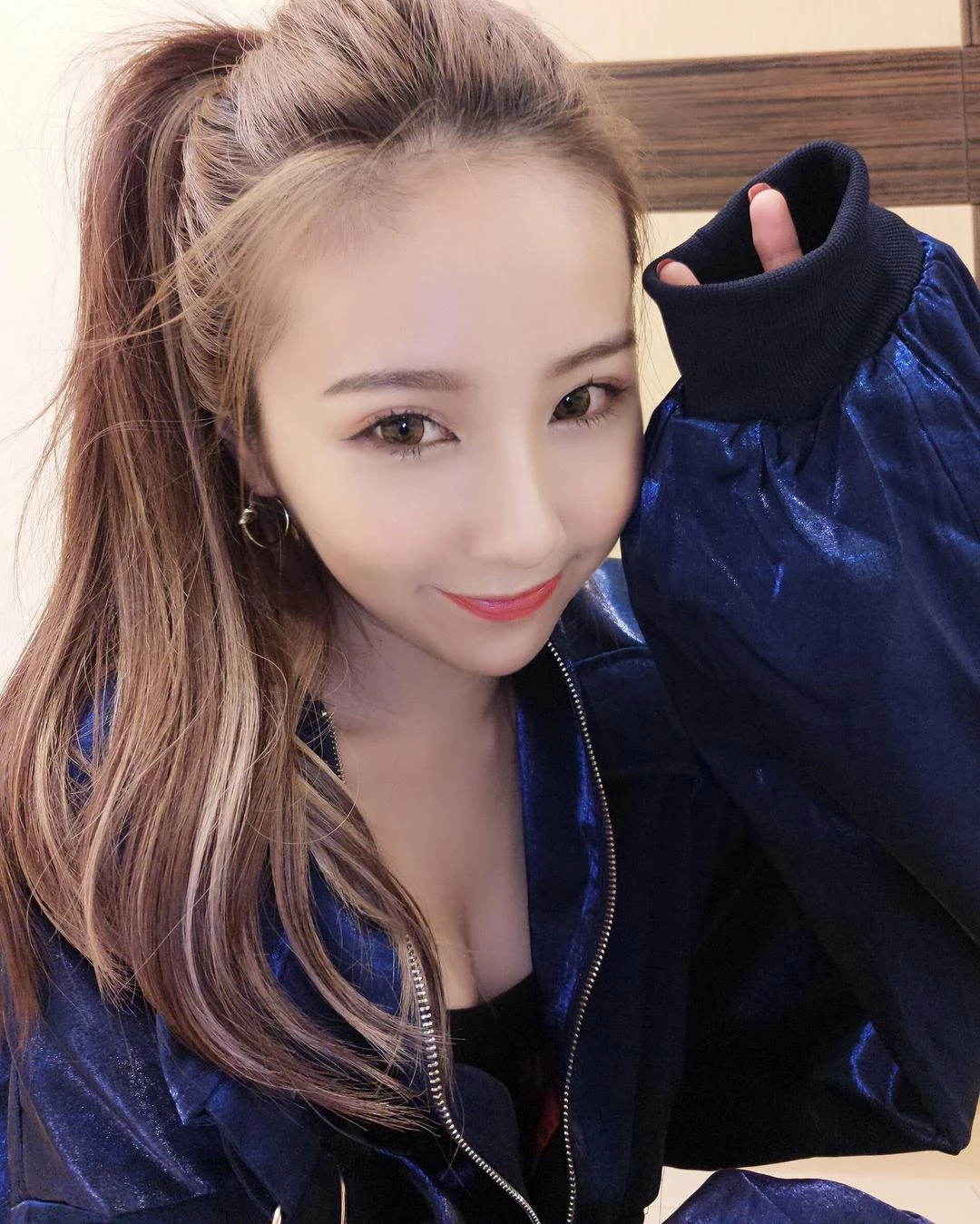 4099126.webp