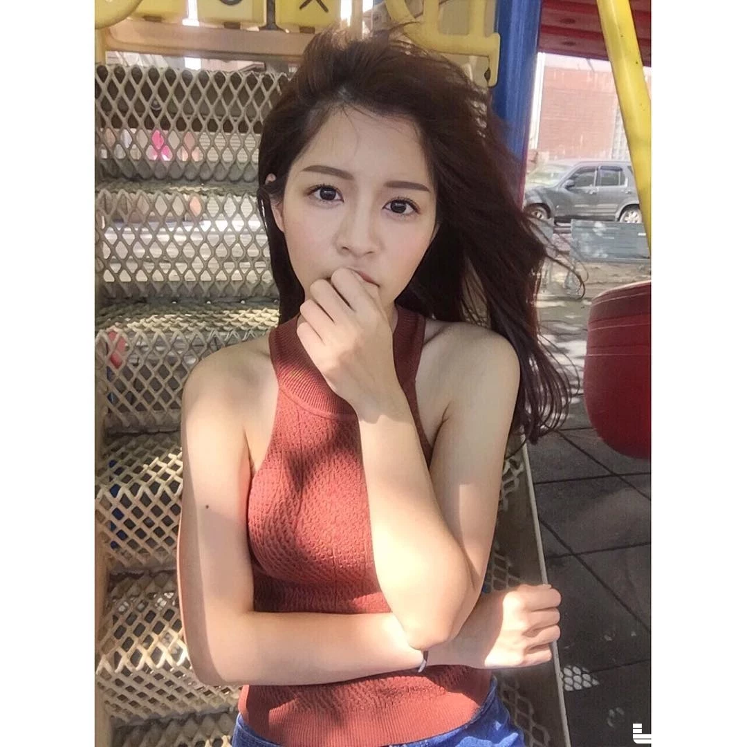 7253163.webp