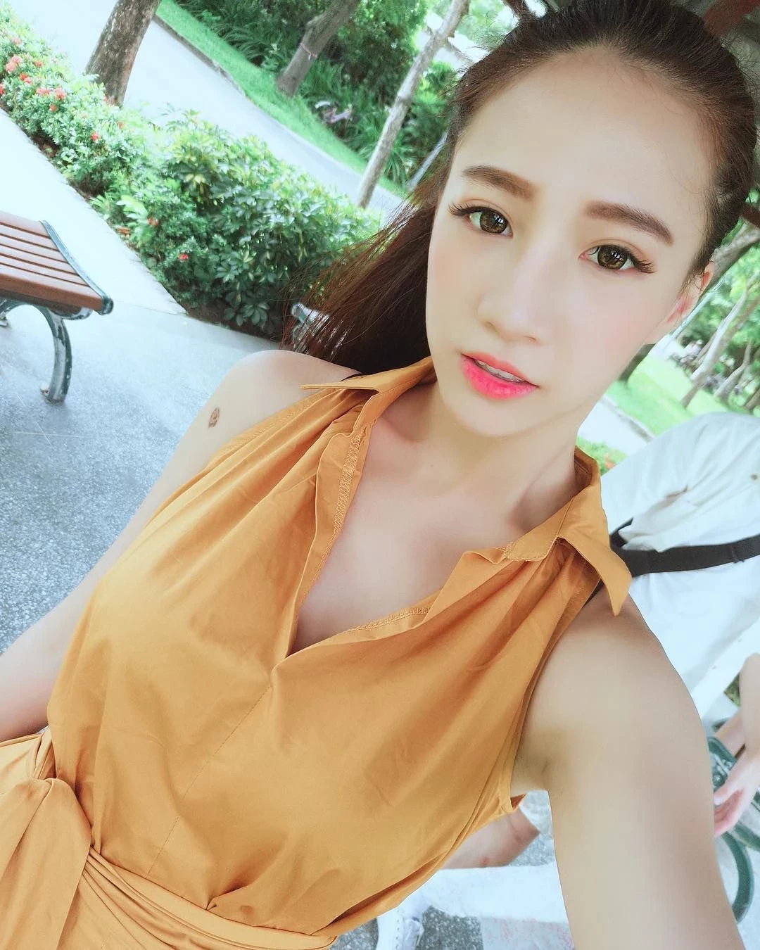 4354181.webp