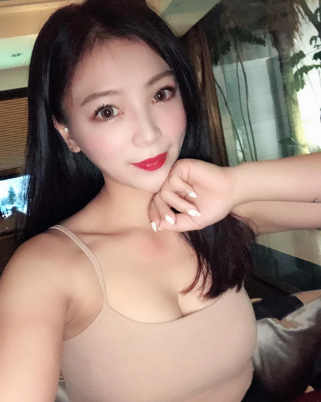 4266660.webp