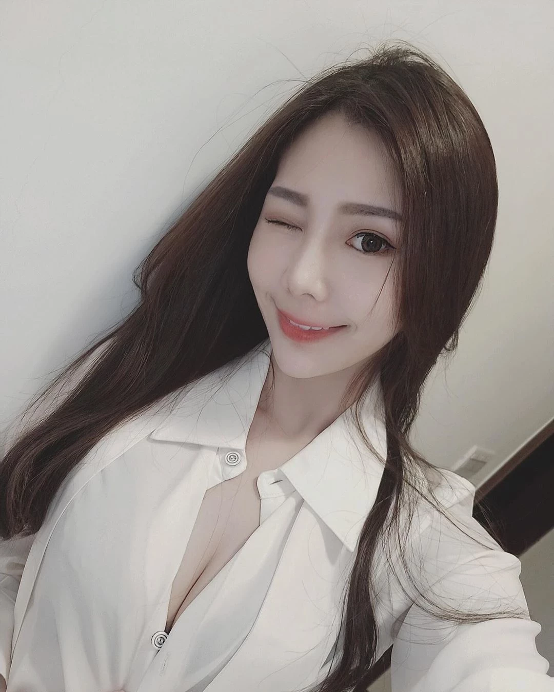 3961853.webp