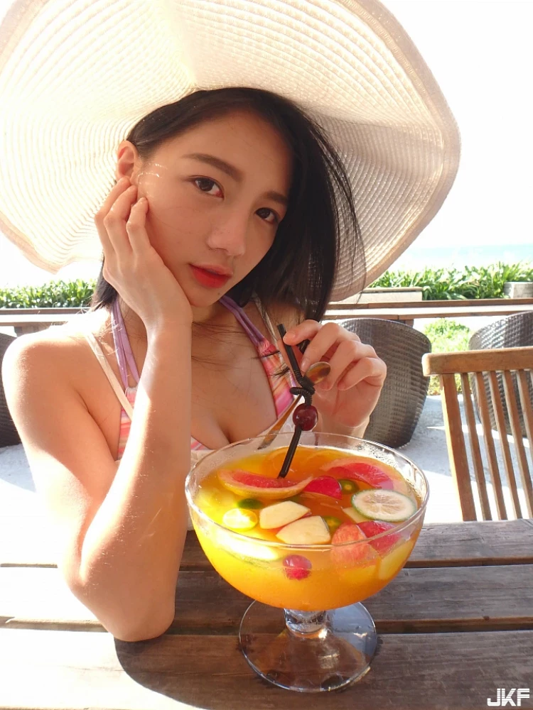 16890543.webp