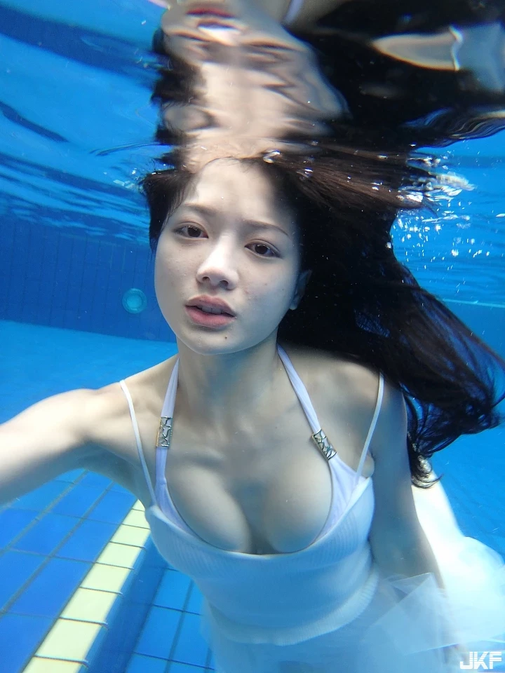 16890546.webp