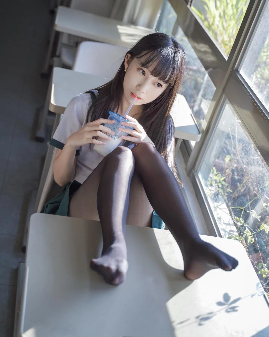 25041956.webp