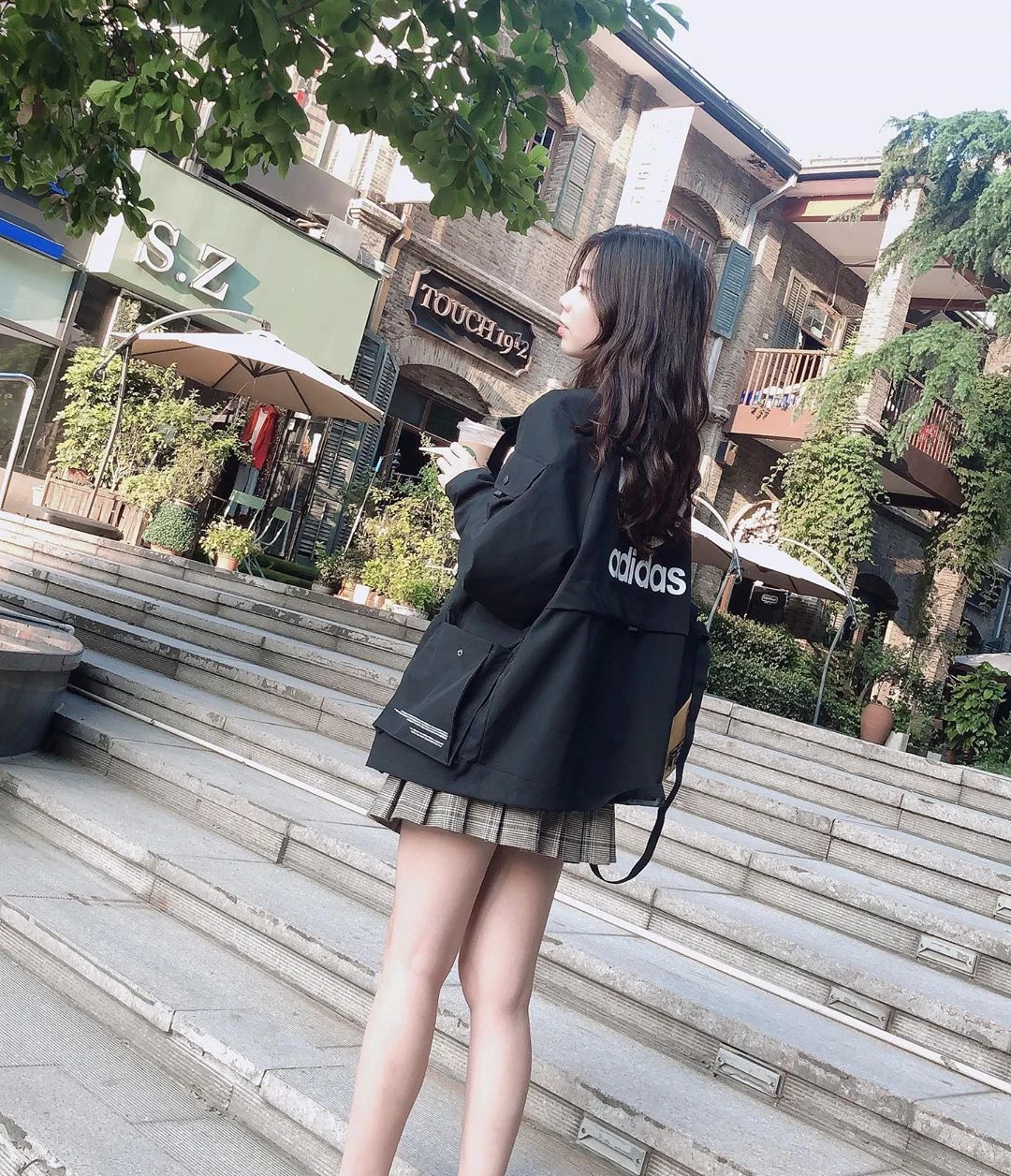 4150070.webp