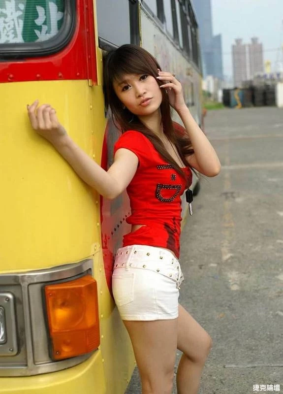 17702074.webp
