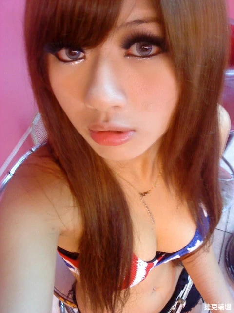 17567828.webp