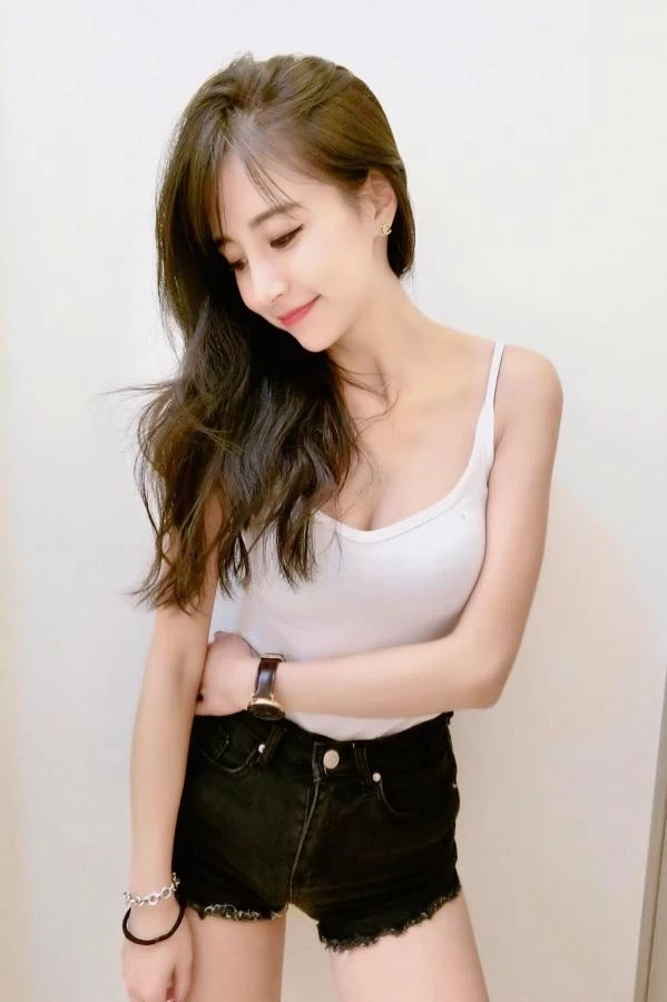28844084.webp