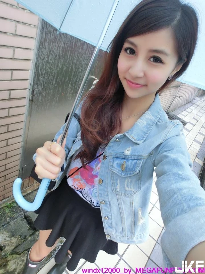 2408987.webp