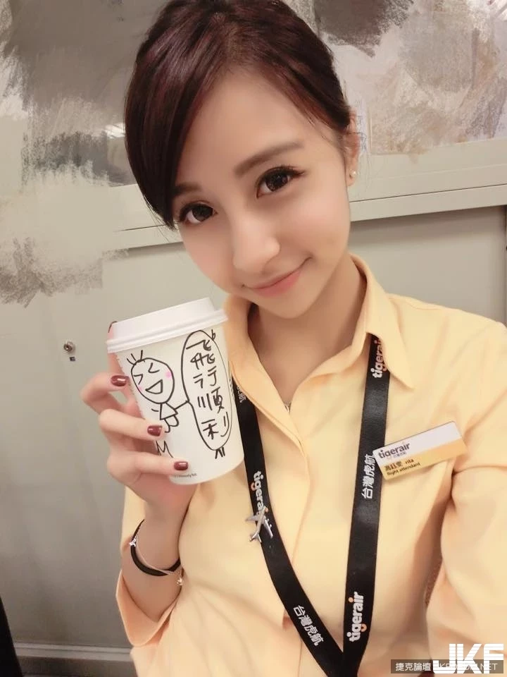 2409004.webp