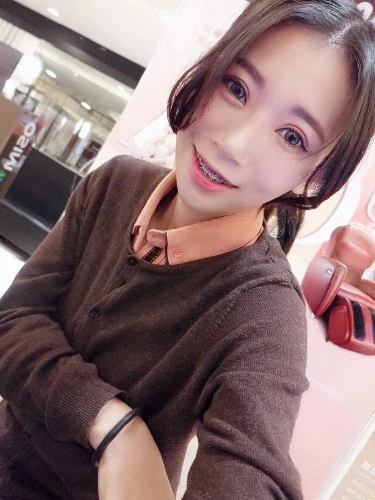 4643756.webp