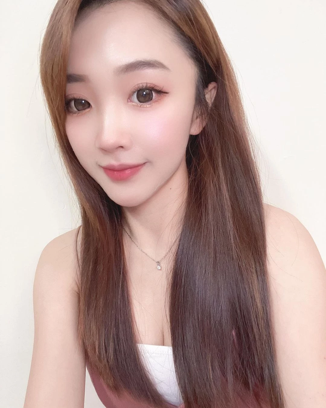 28403283.webp