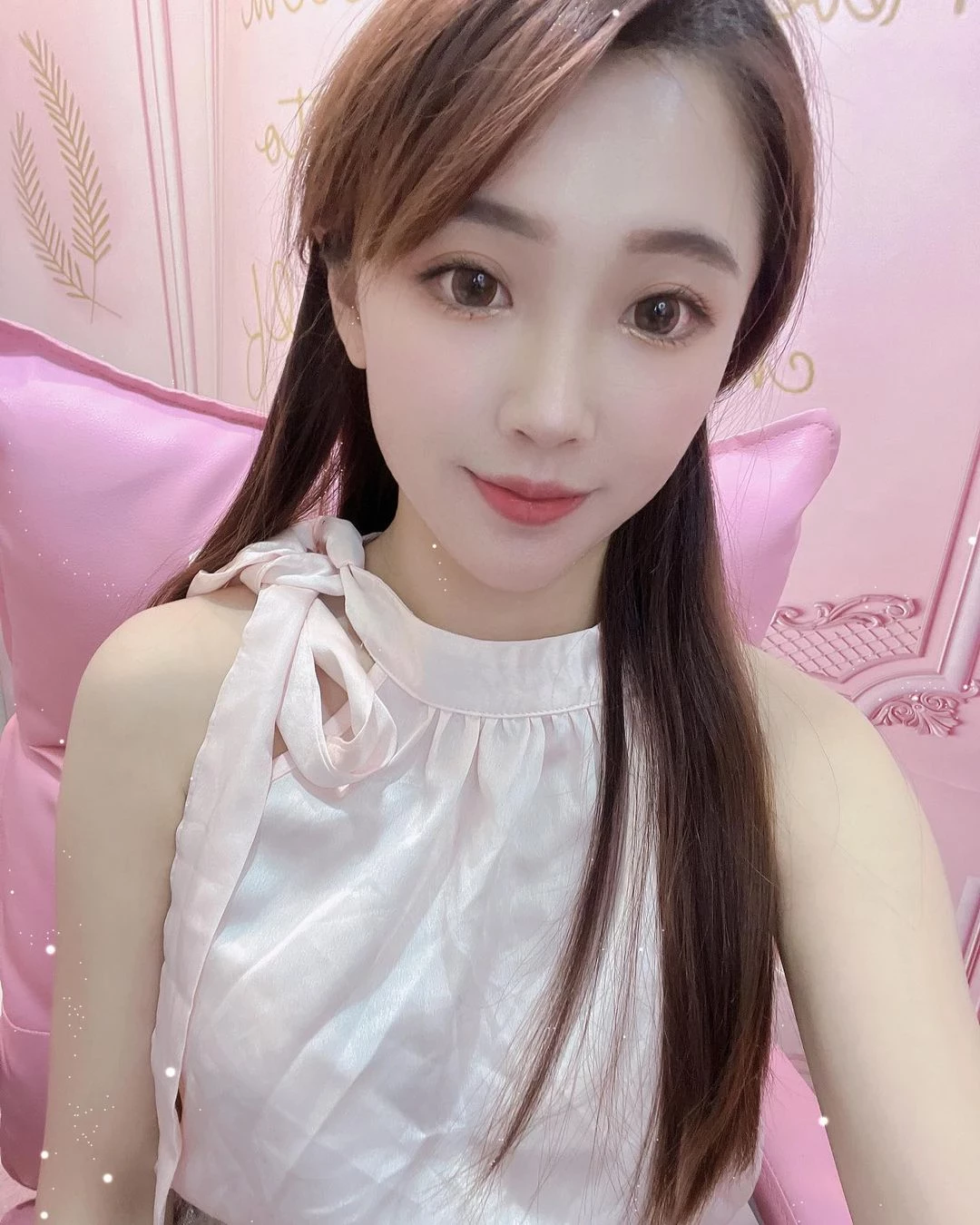 28403292.webp