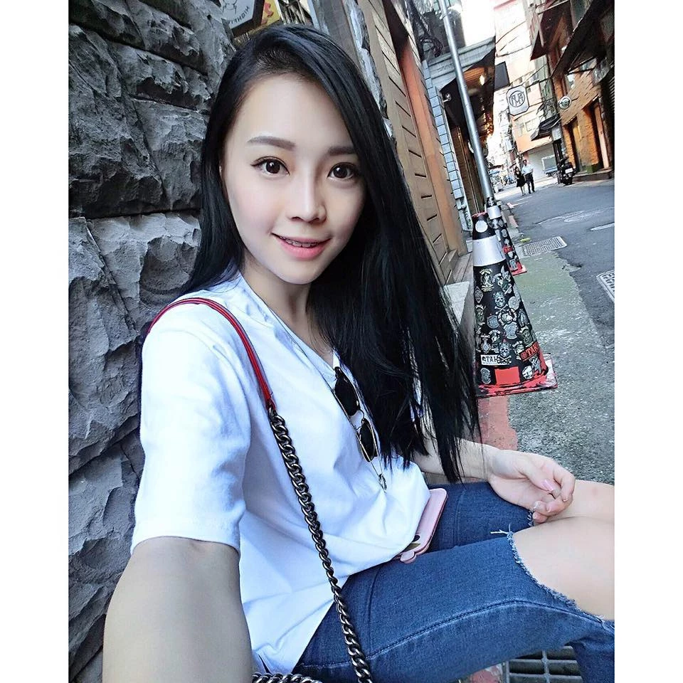 4368891.webp