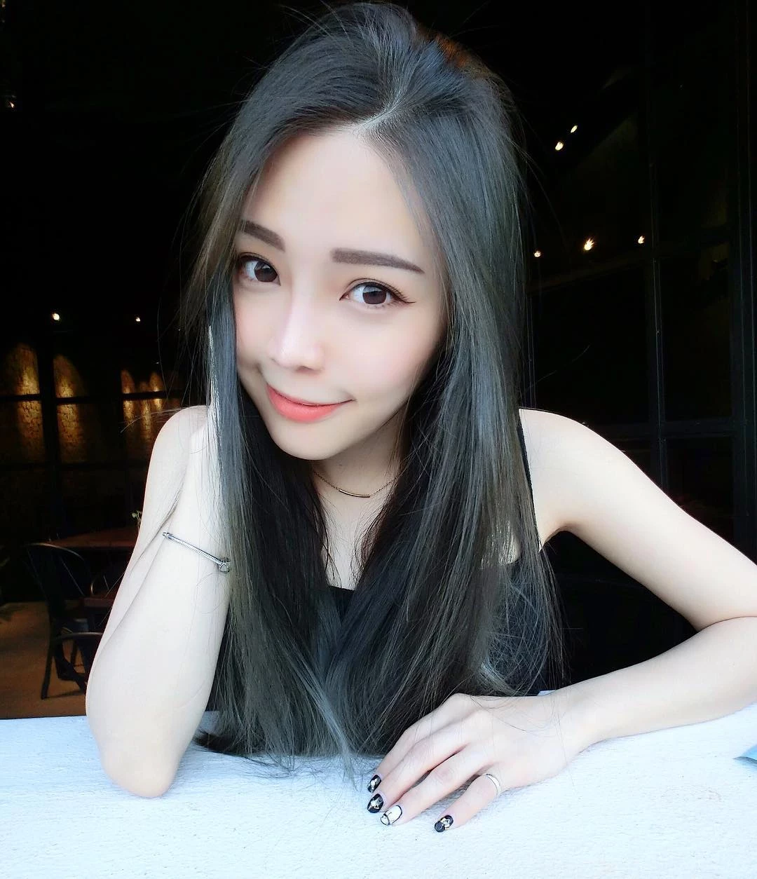 4368892.webp